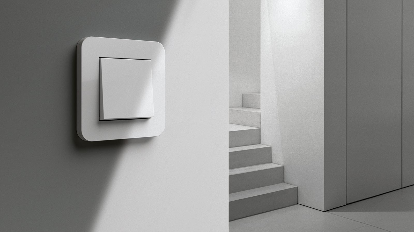 Gira E3 Reinweiß glänzend 