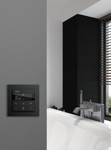 Gira_E2_schwarz_matt_Schalterprogramm_Jalousieuhr 