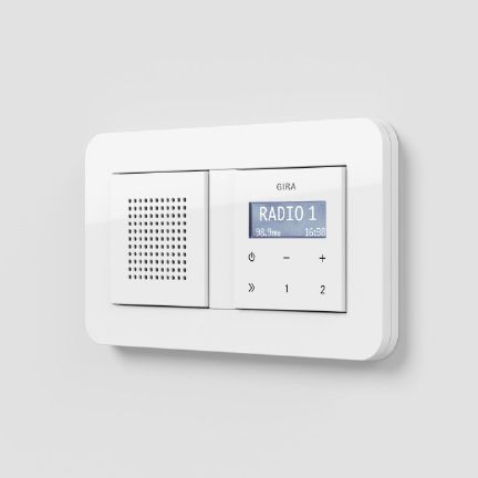 Gira E3 Reinweiß glänzend mit Unterputzradio 